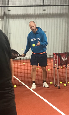 Träna padel - Värsås Padelförening